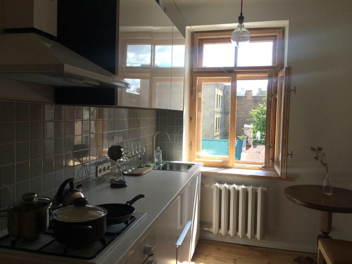 Sunrise Apartment In The Quiet Centre Riga Buitenkant foto